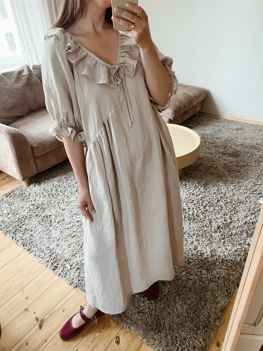 Heritage dress / linen