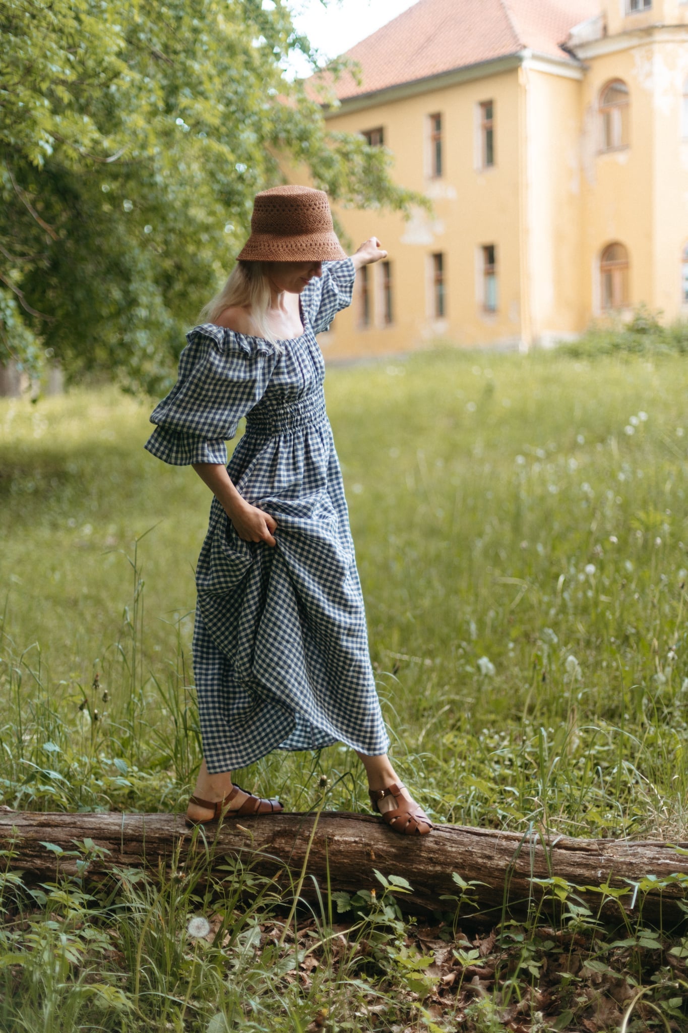 Gratitude dress / checked linen