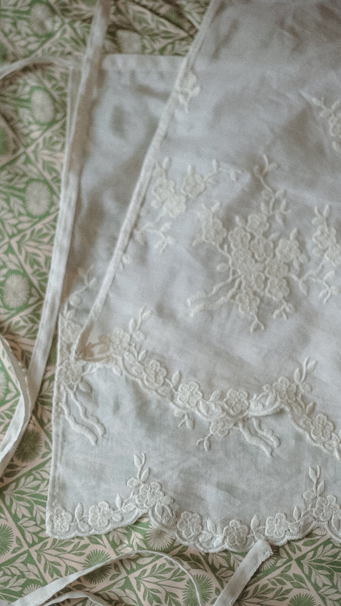 Waist scarf