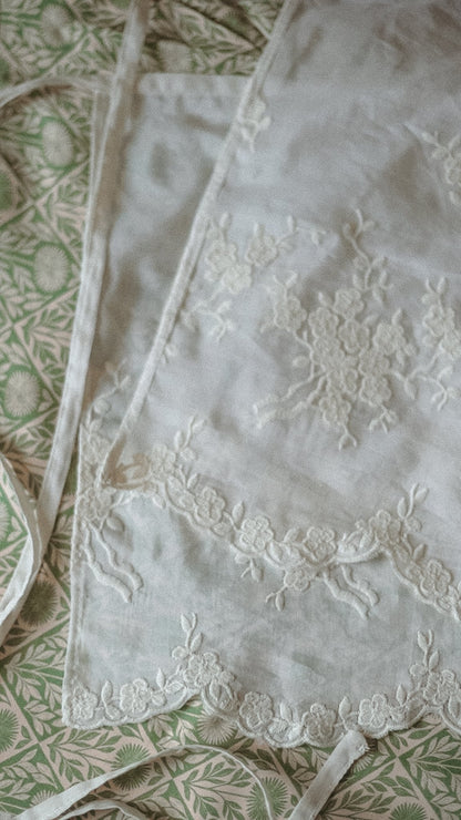 Waist scarf