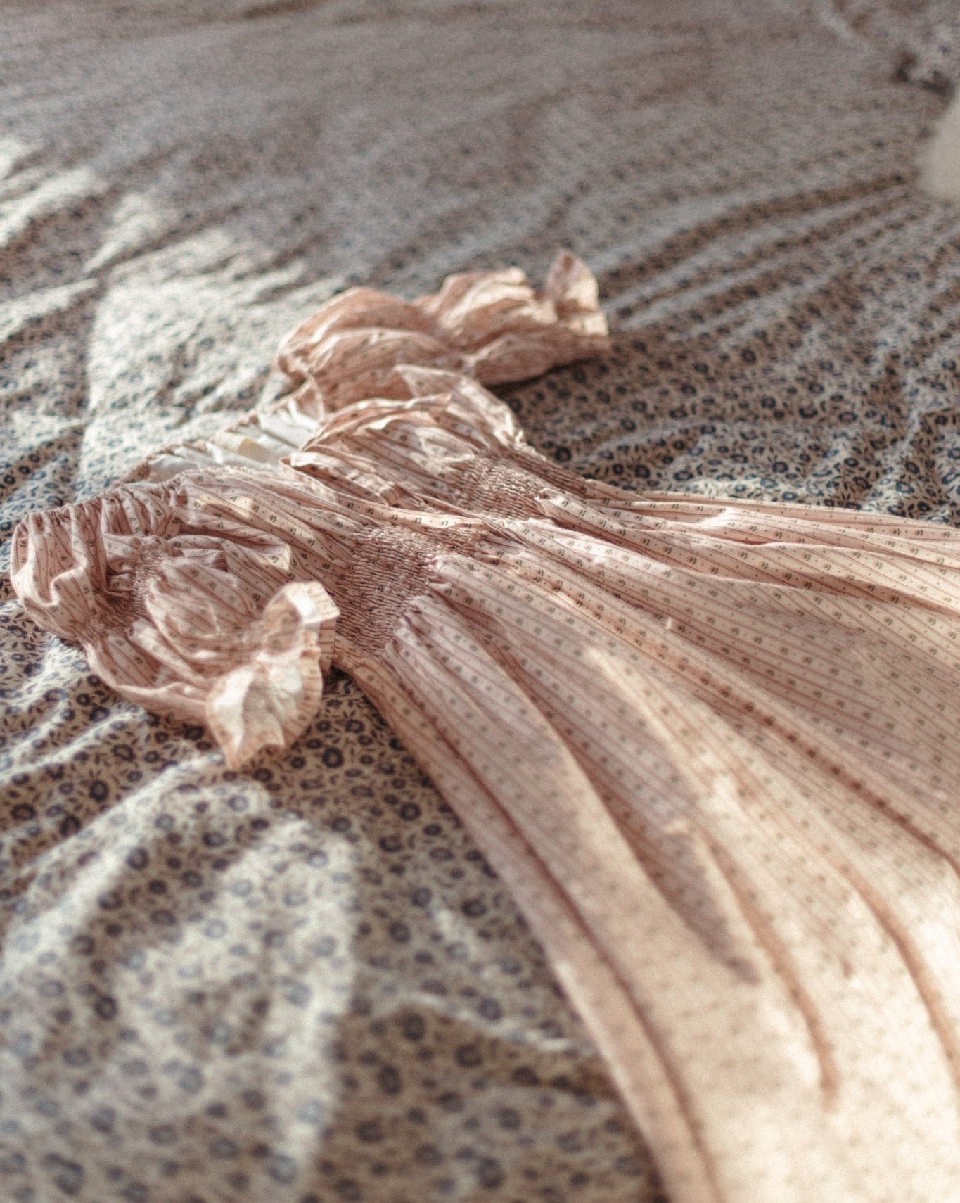 SUNRISE short-sleeve dress / dusty pink