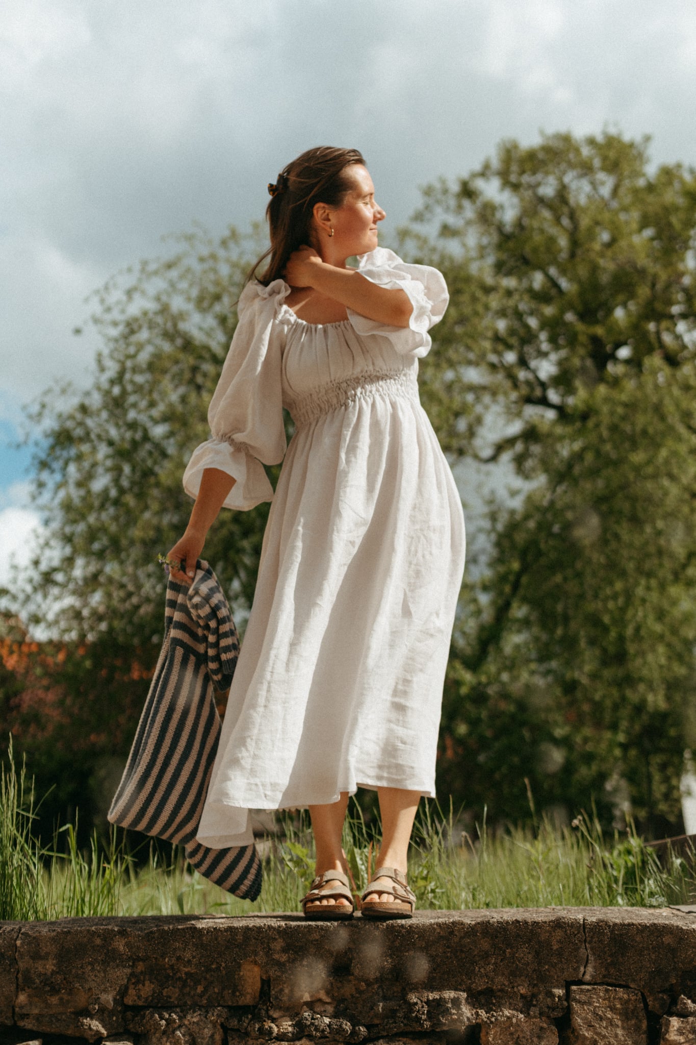 Gratitude in linen / white