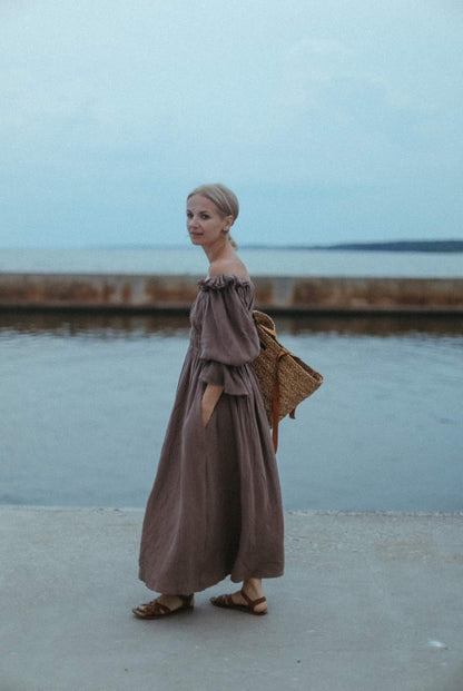 GRATITUDE / taupe (pre-order)