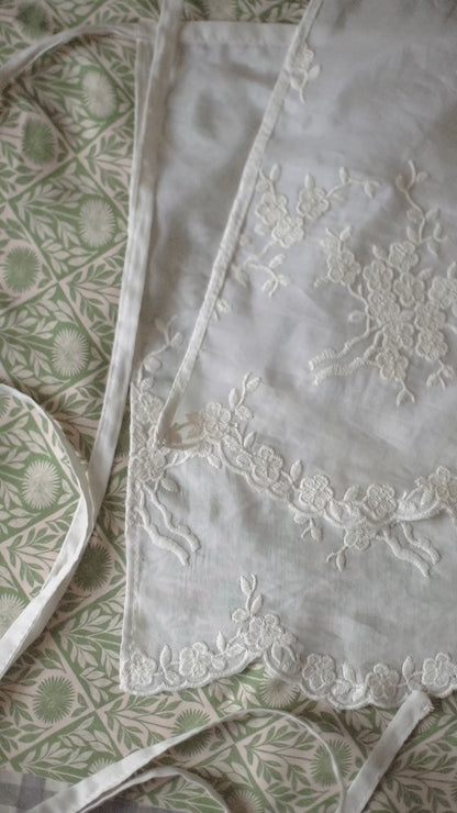 Waist scarf